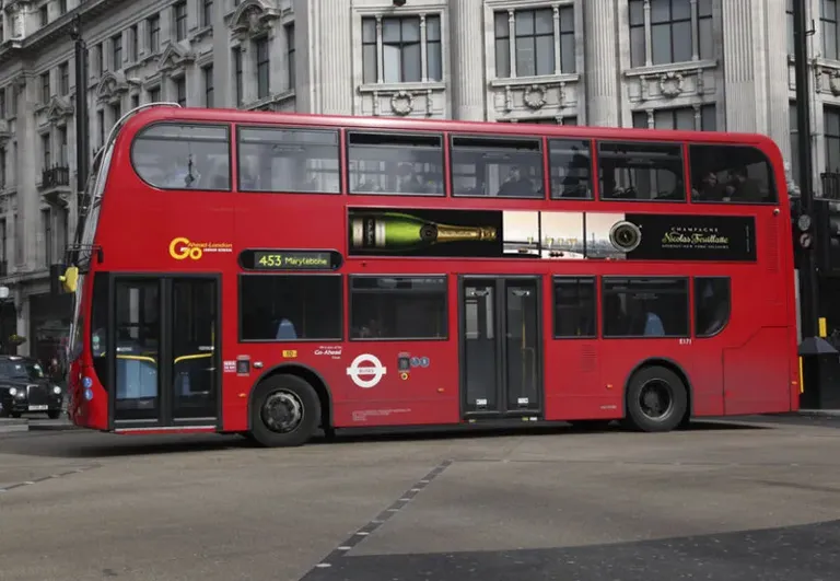 FEUILLATTE_BUS1