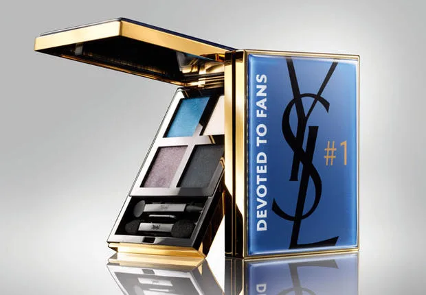 La marque de luxe Yves Saint Laurent imagine un produit réservé à ses fans.