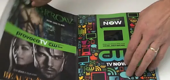 Un smartphone intégré à un magazine !