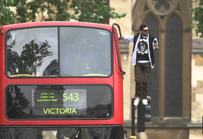 L'homme qui volait dans les rues de Londres