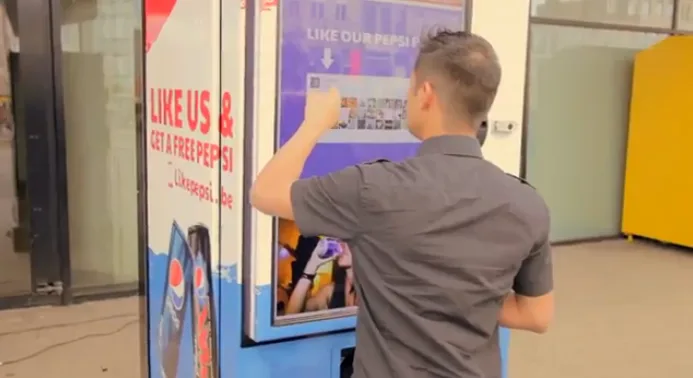 Pepsi : Like Machine