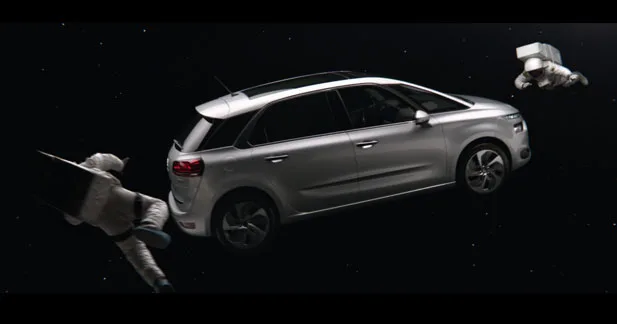 La nouvelle C4 Picasso 2 en apesanteur