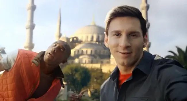Bryant VS Messi : une bataille de selfie pour Turkish Airlines
