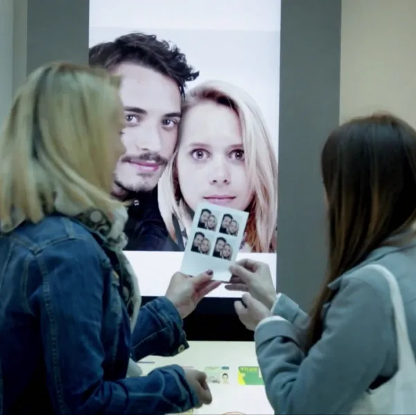 Un photomaton piégé pour Meetic