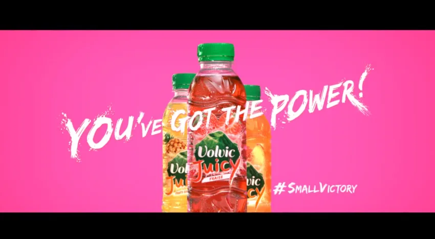 Julien Lepers vous invite à partager vos petites victoires avec Volvic