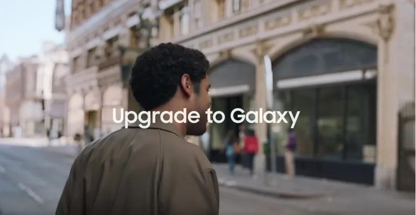 SAMSUNG : Une publicité piquante pour fêter les 10 ans d'APPLE ...