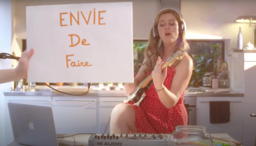 Couches HAMAC : une chanson pour réconforter les parents dans la M***