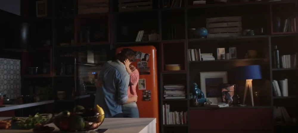 Cuisinella et MØM : une nouvelle campagne aux petits oignons et à la hauteur de nos ambitions !