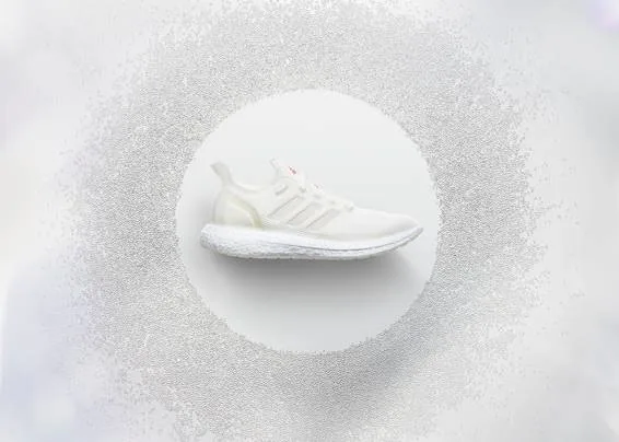 Adidas révolutionne les sneakers avec une paire 100% recyclable