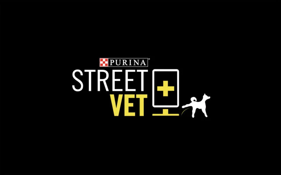 Votre chien doit uriner sur les panneaux publicitaires Purina