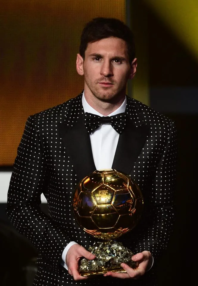 Dolce & Gabbana s’offre le ballon d’Or